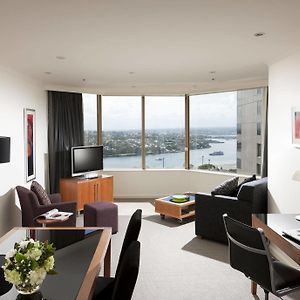 One-Bedroom Apartment Harbour Bridge View